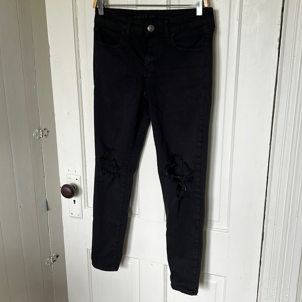 American Eagle Black Distressed Jeggings